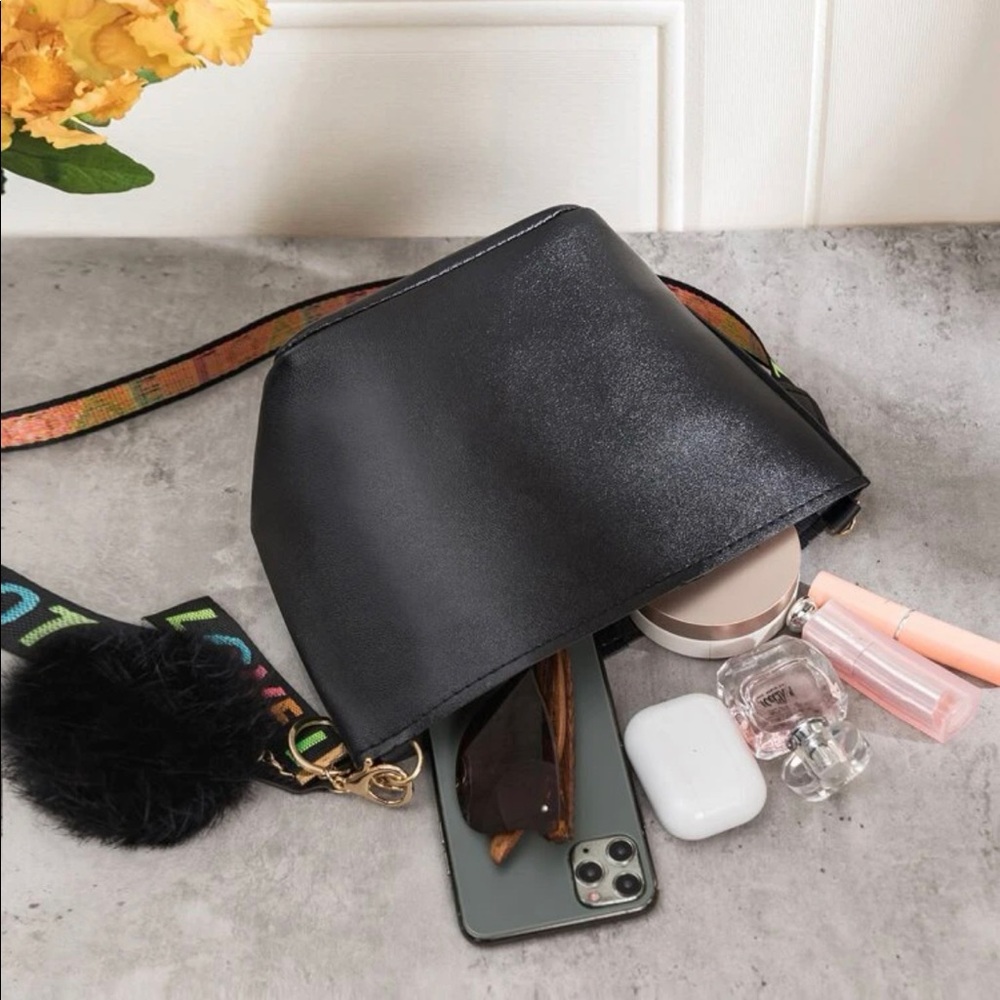 Pom Pom Decor Letter Graphic Bucket Bag